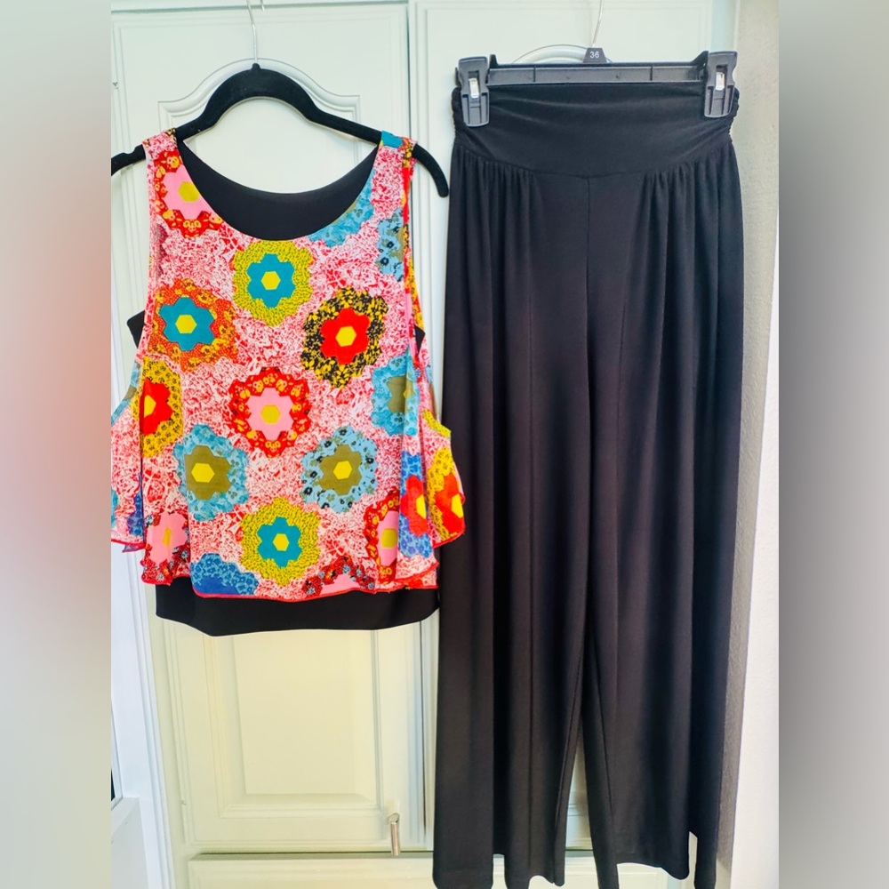 Vibrant Floral Top with Black Wide Leg Pants